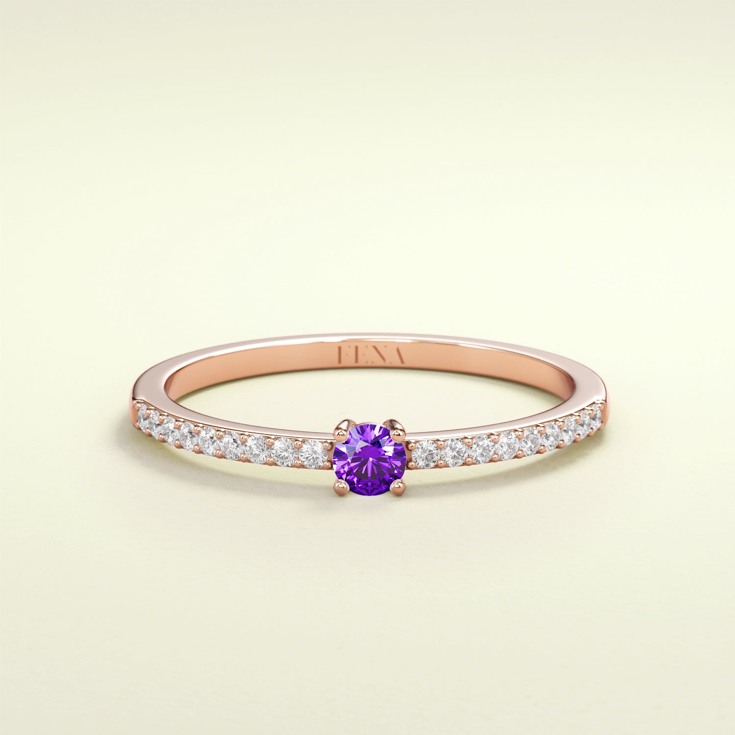 Birthstone Ring Februar in Roségold mit Amethyst und Diamanten. Von FENA daily Jewellery.