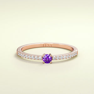 Birthstone Ring Februar in Roségold mit Amethyst und Diamanten. Von FENA daily Jewellery.