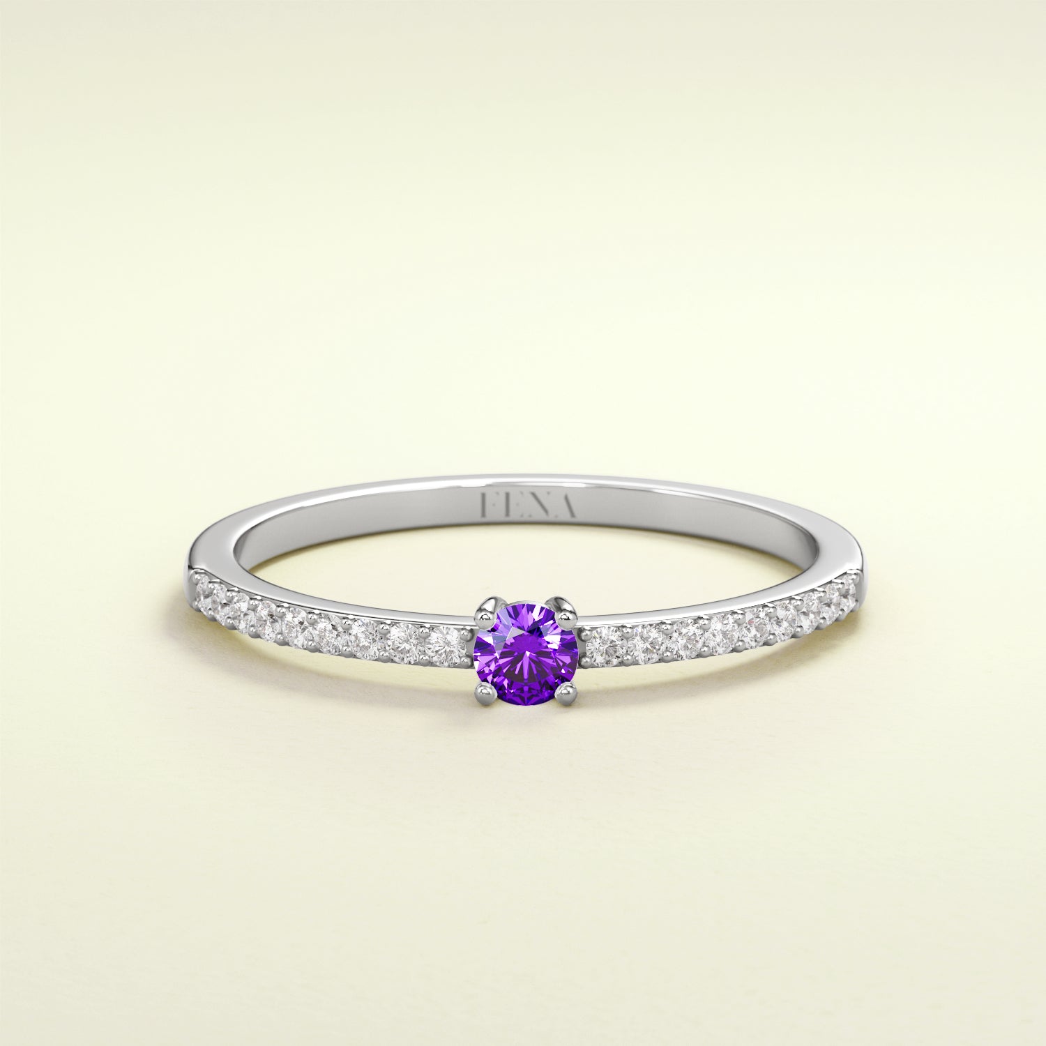 Birthstone Ring Februar in Weißgold mit Amethyst und Diamanten. Von FENA daily Jewellery.