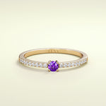 Birthstone Ring Februar in Gelbgold mit Amethyst und Diamanten. Von FENA daily Jewellery.